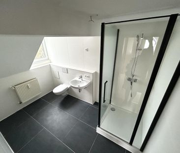 Charmante Dachgeschosswohnung - Nicht für jeden. Aber vielleicht fü... - Foto 3