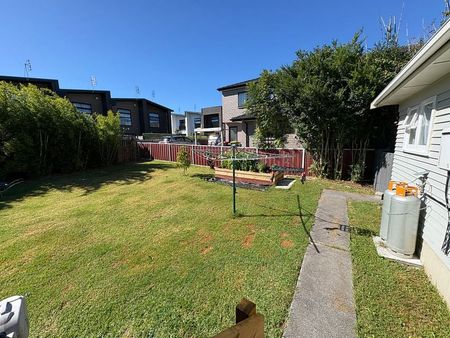 Family Home with large back yard on Mcleod - Photo 5