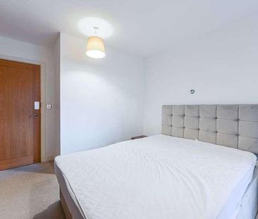 Erebus Drive, Woolwich, SE28 - Photo 6