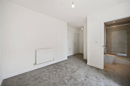 3 bedroom apartment to rent - Photo 2