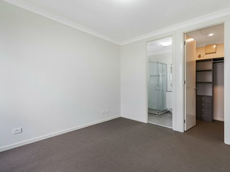 17A Drover Street, Oran Park - Photo 2