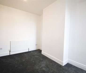 Poulton Road, CH44 9DL, Wallasey - Photo 1