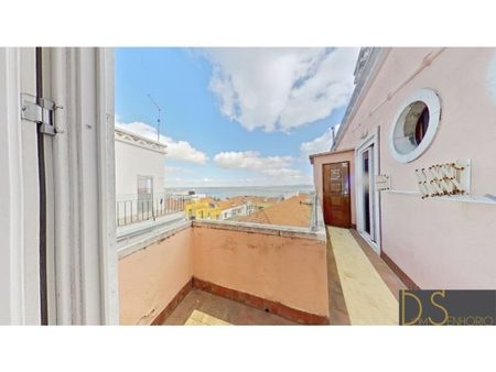 4 bedroom luxury Apartment for rent in Campo Santa Clara (Sao Vicente de Fora), Lisbon - Photo 4