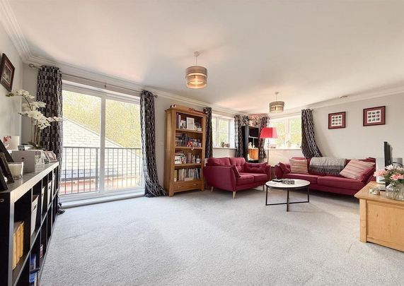 2 bedroom flat to rent - Photo 1