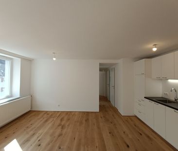 Stilvolle - 2-Zimmerwohnung komplett saniert! - Photo 4