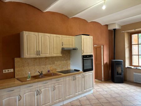 Location Maison 3 pièces 102m² CHAMBONAS 07140 - Photo 3