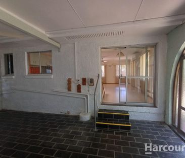 4 Saunders Street, Point Vernon, Qld 4655 - Photo 1