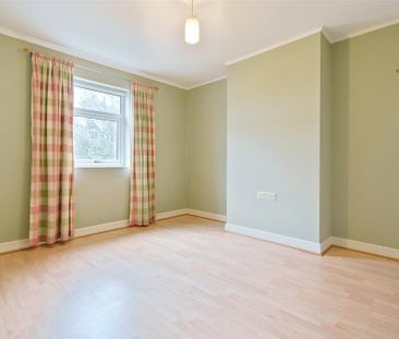 2 bedroom semi-detached house to rent - Photo 3