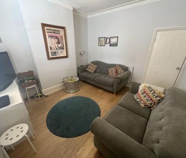 2 bedroom terraced house to rent - Photo 3