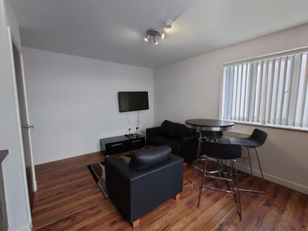 1 bedroom in a house share to rent - Photo 5