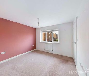 Dale Way, Felpham, PO22 - Photo 2