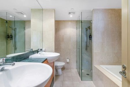 3309/68 Market Street, Sydney NSW 2000 - Photo 2