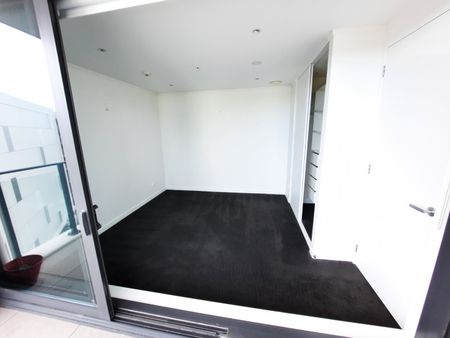 Spacious One Bedroom in SugarTree - Photo 2