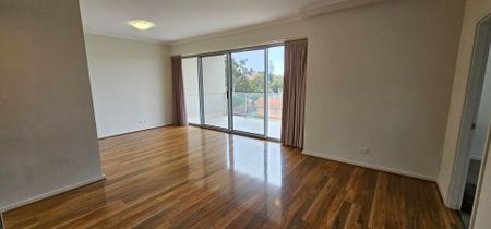 All Class - Stunning Studio Apartment - Photo 3