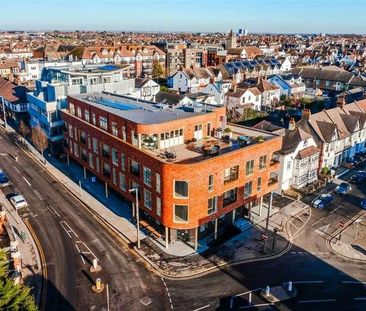 Broadway, Leigh-on-sea, Essex, SS9 - Photo 2