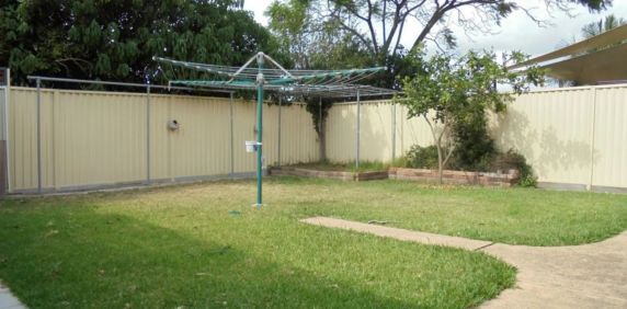 35 Grantham Street, - Photo 2