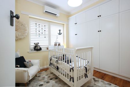 Charming Family Home In Central Albury - Photo 3