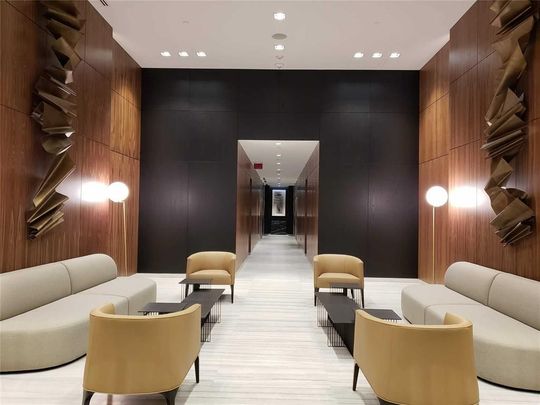 For Lease - 8 Eglinton Avenue Unit# 1005, Toronto, Ontario - Photo 1