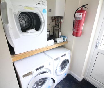 Hanworth Road, Hounslow - Photo 6