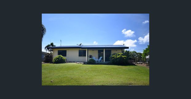 Discover the ultimate coastal living experience with this captivating beachfront home - breathtaking, uninterrupted ocean and Dunk Island views! - Photo 1