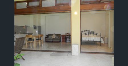 Stylish Harbourside Garden Apartment - Photo 2