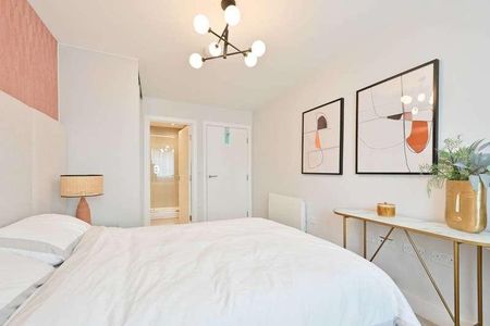 Sloane Court, Wd, Watford, WD24 - Photo 2