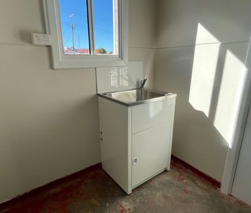 Stylish 3-bedroom maisonette - Photo 5