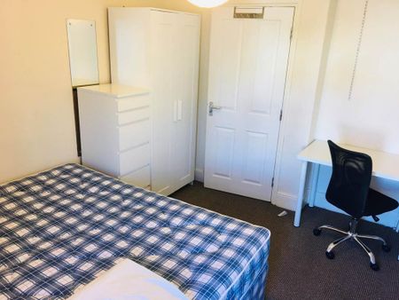 4 bedroom house to rent - Photo 5