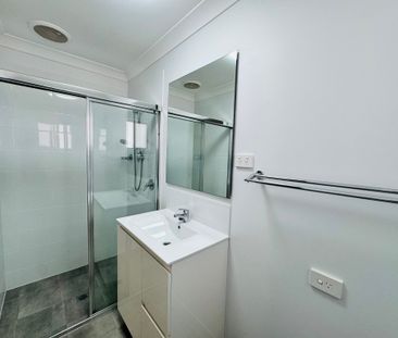 Charming Two Bedroom Home - Bonnells Bay - Photo 3