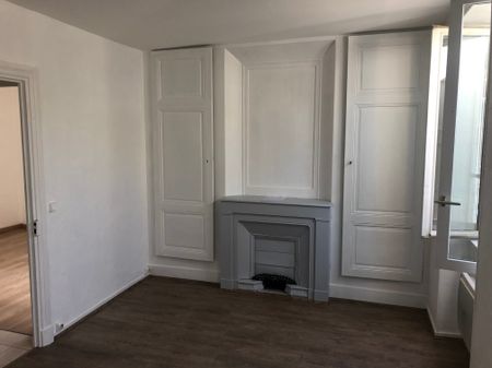 Location Appartement 3 pièces 62m² ST GEORGES DE RENEINS 69830 - Photo 2