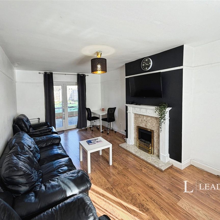 3 bedroom house to rent New Ashby Road, Loughborough, Leicestershire, LE11 - Photo 1