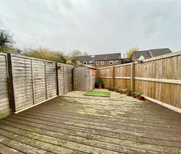 2 bedroom end of terrace house to rent - Photo 6