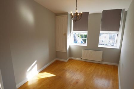 2 bedroom apartment to rent - Photo 2