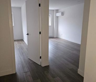 2 CH - 1 SDB - Montreal - $1,345 /mo - Photo 1