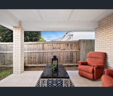 4 BEDROOM FAMILY HOME - Photo 5