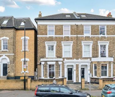 3 bedroom flat to rent - Photo 3