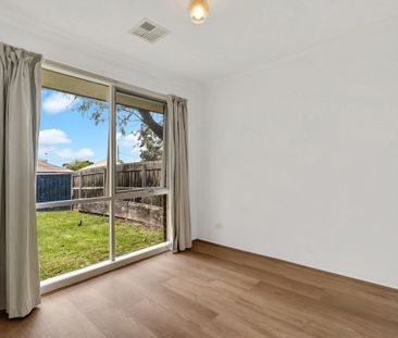 12 Sherriff Rise, Pakenham VIC 3810 - House For Rent | Domain - Photo 3