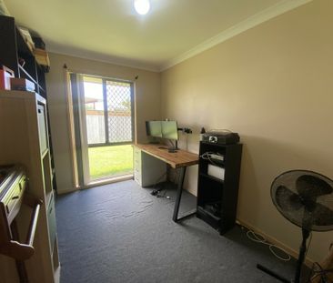 35 Silkyoak Circuit, Fitzgibbon QLD, Belconnen - Photo 2