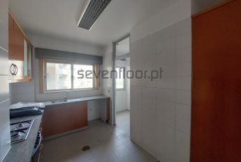 Apartamento T2+1 em Porto