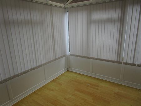Shelmore Way, Gnosall, Staffordshire - Photo 2