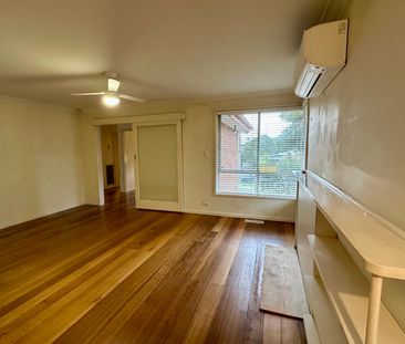 64 Orana Drive, Watsonia VIC 3087 - Photo 3