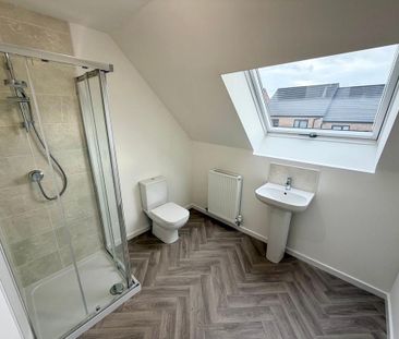 3 bedroom semi-detached house to rent - Photo 5