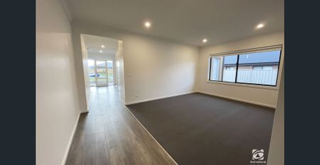 SWAN RETREAT - Photo 2