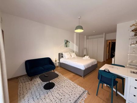 À louer : Appartement d'exception au coeur de Rennes - Photo 2