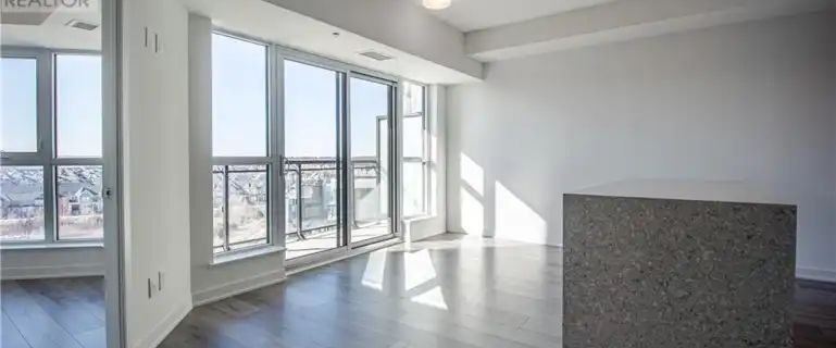 728 - 405 DUNDAS STREET W | 728 - 405 DUNDAS STREET W, Oakville - Photo 1