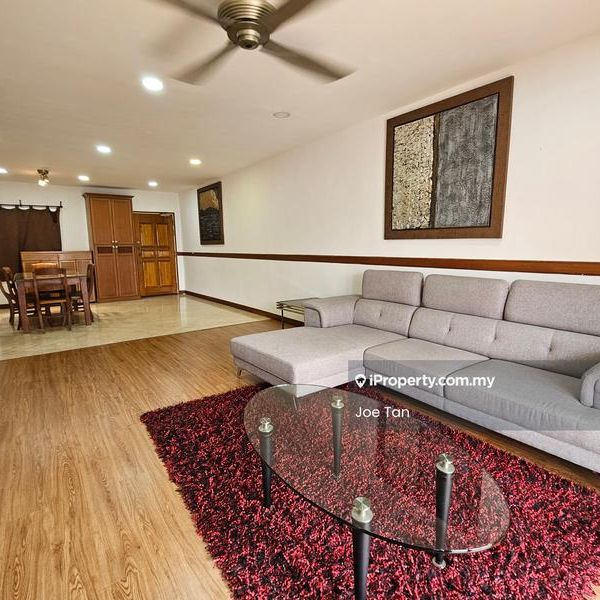Angkupuri Condominium, Mont Kiara - Photo 1