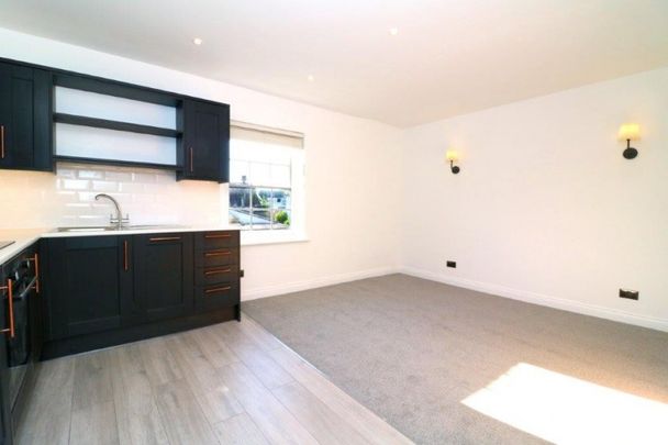 London End, Beaconsfield,HP9 - Photo 1