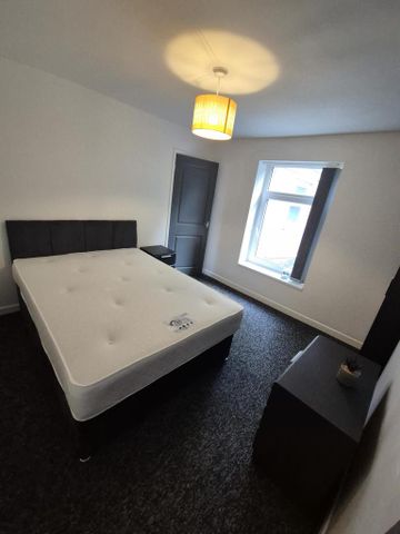 2 bedroom house to rent - Photo 3