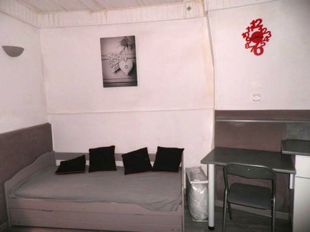 Location Appartement 1 pièce 13m² - Photo 2
