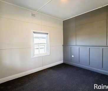 Renovated Family Home - Photo 4